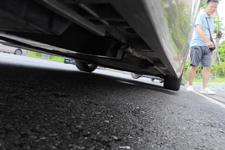 Used Lexus ES 2025 200 Premium Edition Chassis Rear Right