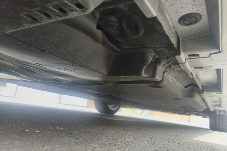 Used Lexus ES 2025 200 Premium Edition Chassis Rear Right