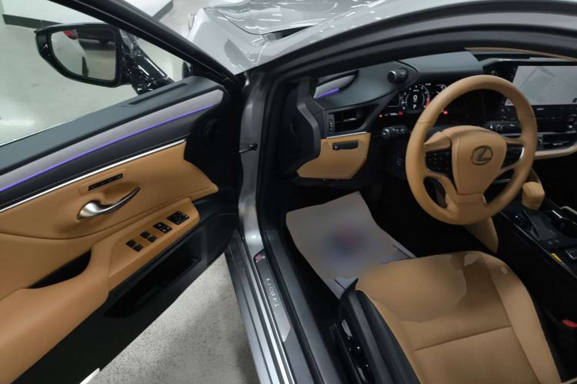 Used Lexus ES 2025 200 Premium Edition Driver Seat