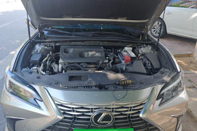 Used Lexus ES 2025 200 Premium Edition Engine Bay