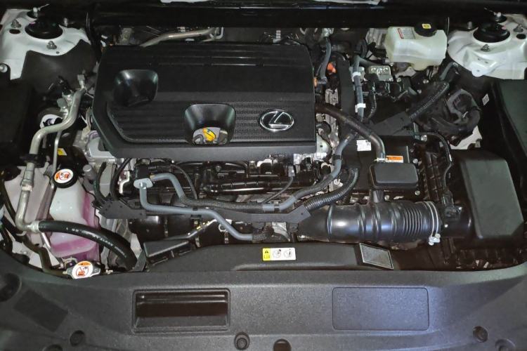 Used Lexus ES 2025 300h Premium Edition Engine Bay