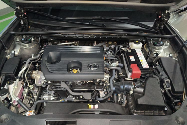 Used Lexus ES 2025 200 Premium Edition Engine Bay