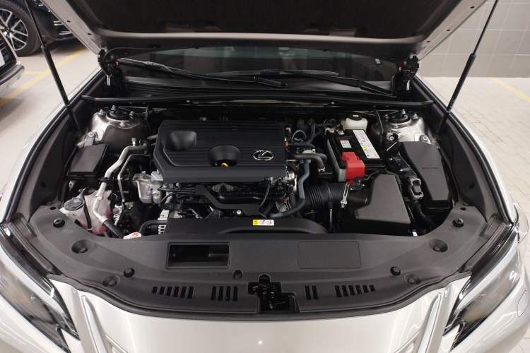 Used Lexus ES 2025 200 Premium Edition Engine Bay