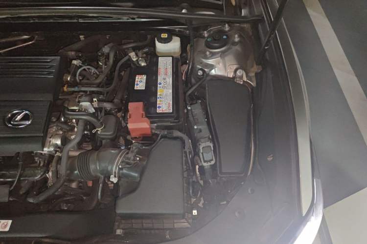 Used Lexus ES 2025 200 Premium Edition Engine Bay Left
