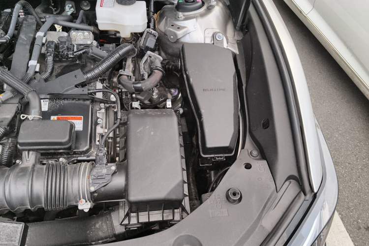 Used Lexus ES 2025 300h Deluxe Edition Engine Bay Left