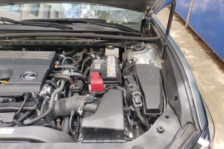 Used Lexus ES 2025 200 Premium Edition Engine Bay Left