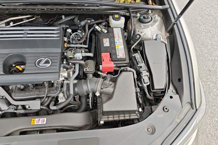 Used Lexus ES 2025 200 Premium Edition Engine Bay Left