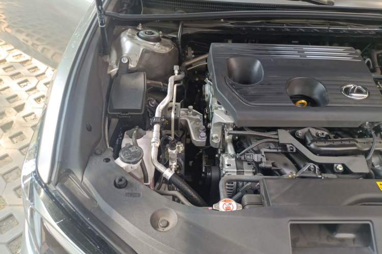 Used Lexus ES 2025 200 Premium Edition Engine Bay Right