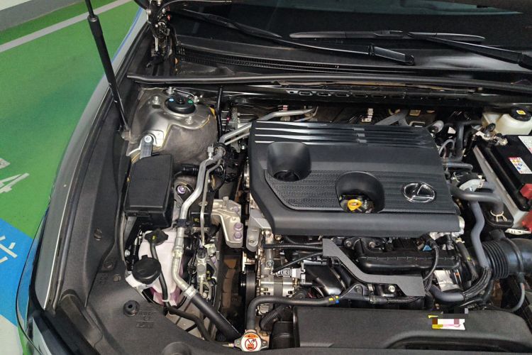Used Lexus ES 2025 200 Premium Edition Engine Bay Right