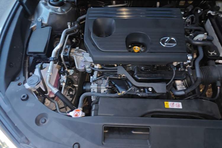 Used Lexus ES 2025 200 Premium Edition Engine Bay Right