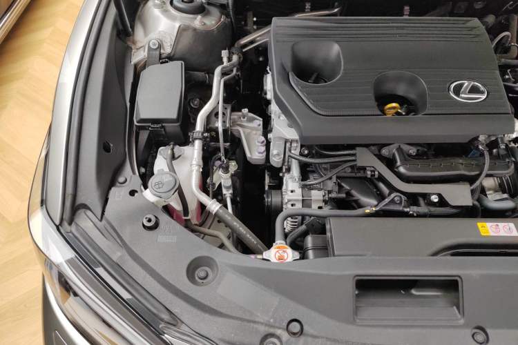 Used Lexus ES 2025 200 Premium Edition Engine Bay Right