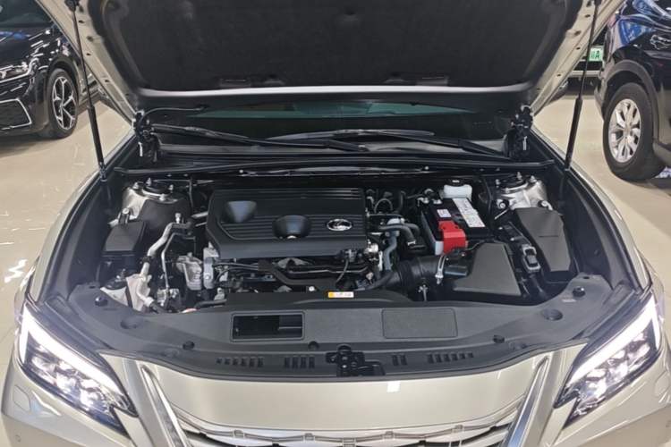 Used Lexus ES 2025 200 Premium Edition Engine Bay