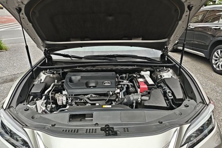 Used Lexus ES 2025 200 Premium Edition Engine Bay