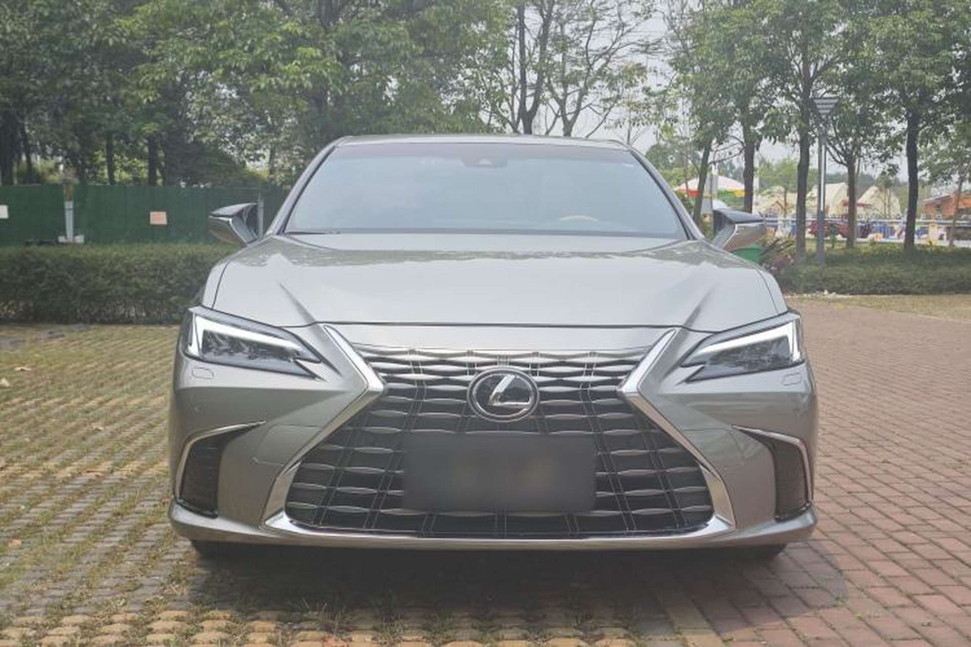 Used Lexus ES 2025 200 Premium Edition Exterior 1