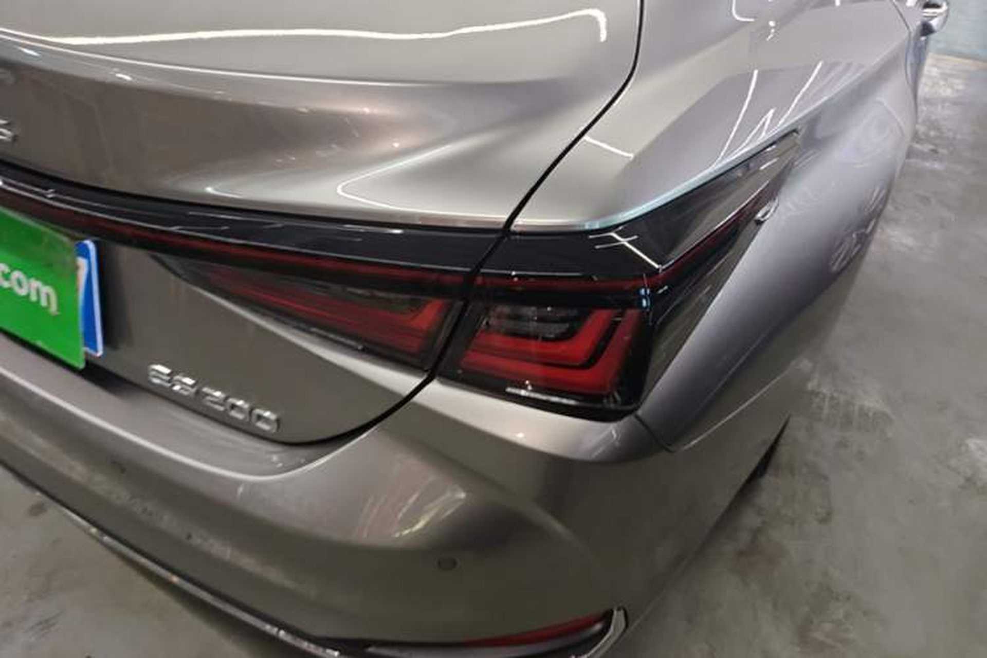 Used Lexus ES 2025 200 Premium Edition Exterior 3