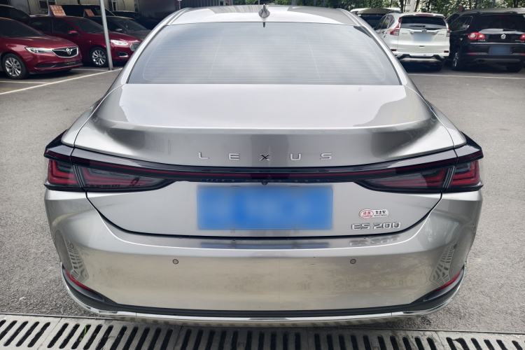Used Lexus ES 2025 200 Premium Edition Exterior 4
