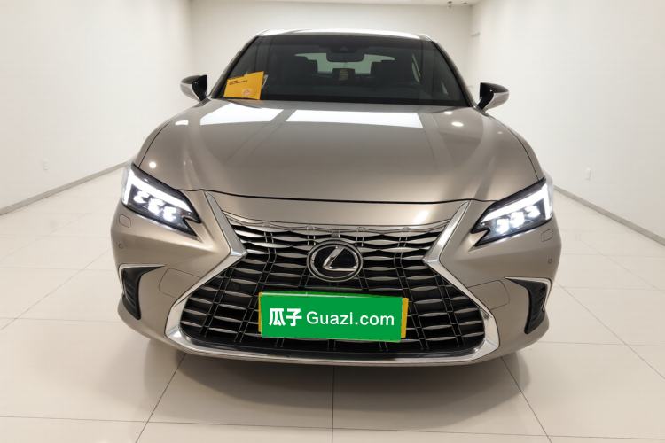 Used Lexus ES 2025 200 Premium Edition Front