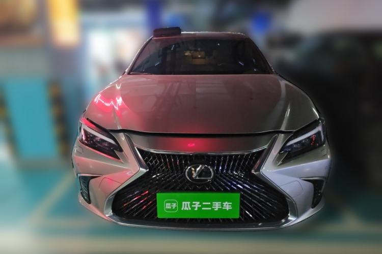 Used Lexus ES 2025 200 Premium Edition Front