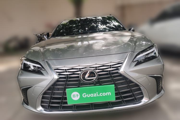 Used Lexus ES 2025 200 Premium Edition Front