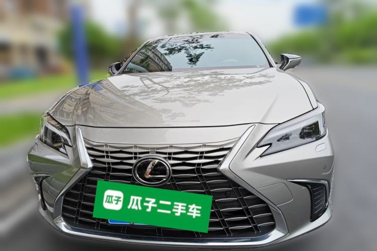 Used Lexus ES 2025 200 Premium Edition Front