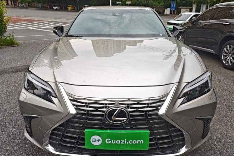 Used Lexus ES 2025 200 Premium Edition Front