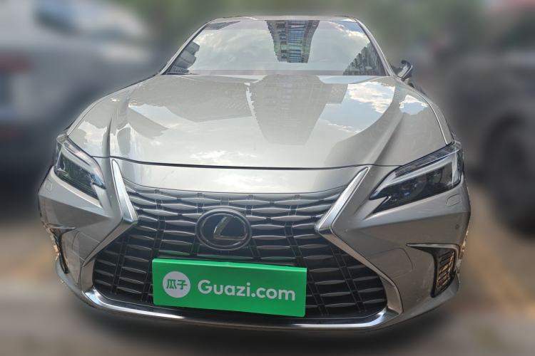 Used Lexus ES 2025 200 Premium Edition Front