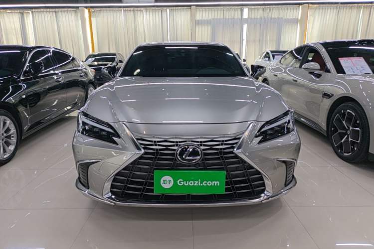Used Lexus ES 2025 200 Premium Edition Front