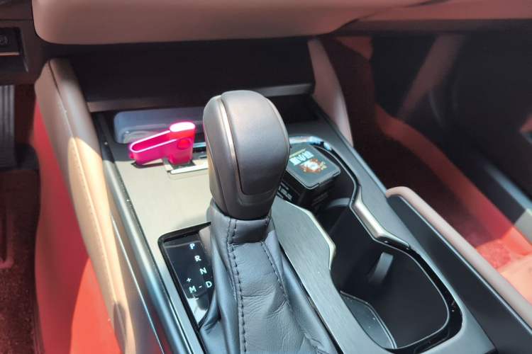 Used Lexus ES 2025 200 Premium Edition Gear Lever