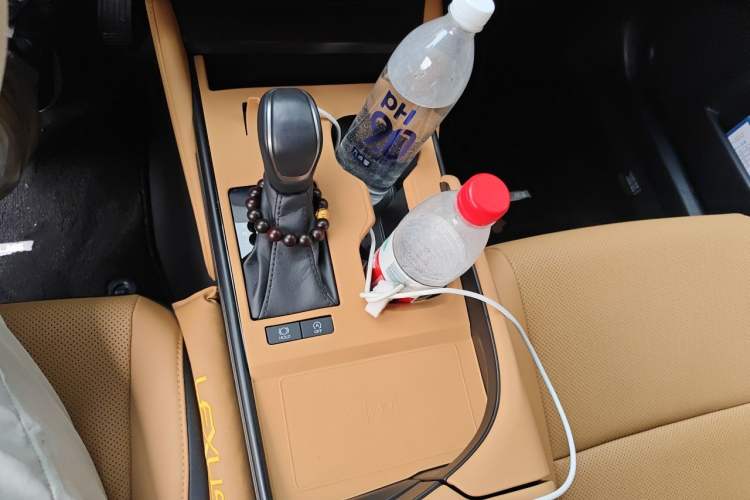 Used Lexus ES 2025 200 Premium Edition Gear Lever