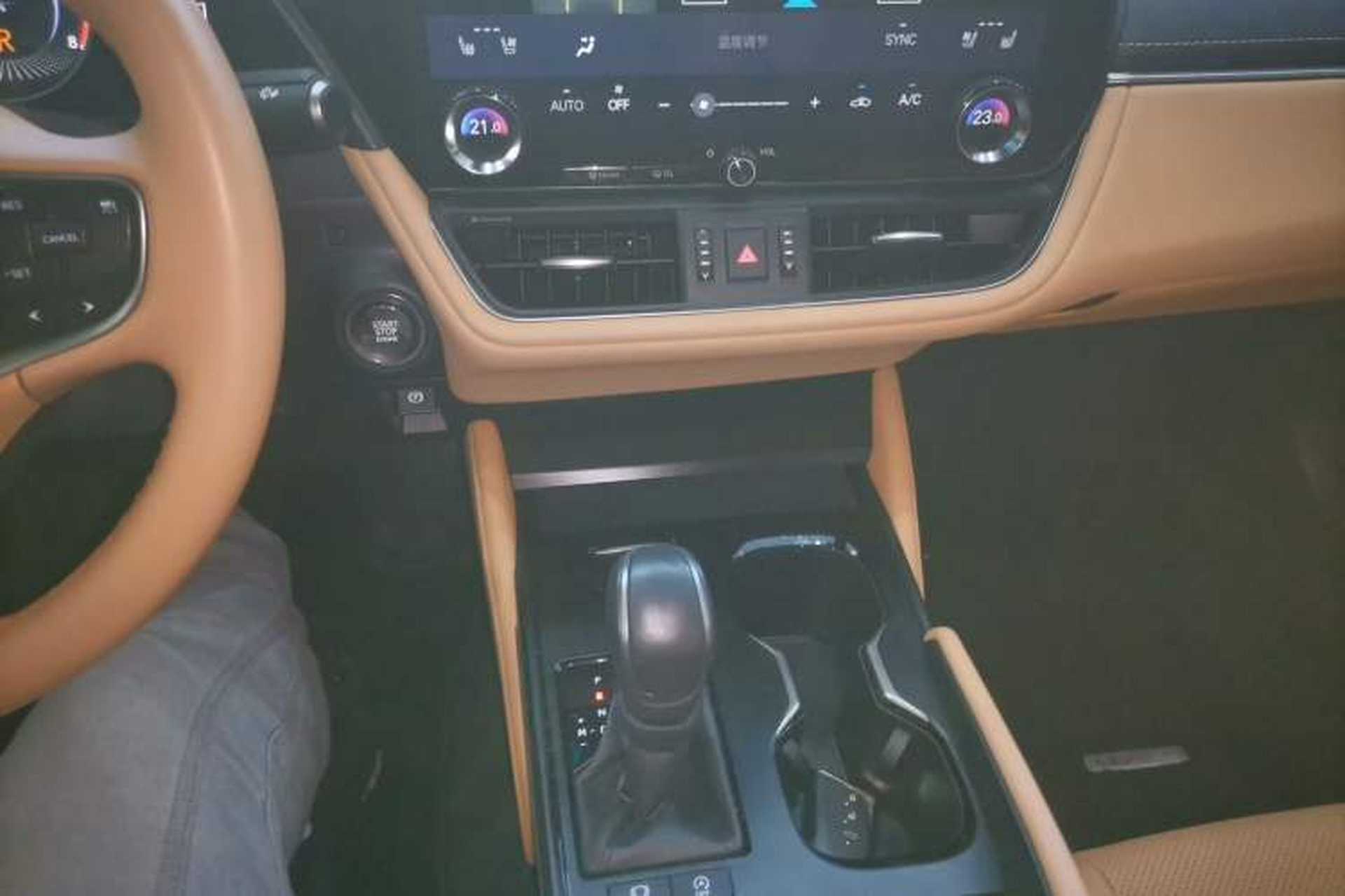 Used Lexus ES 2025 200 Premium Edition Gear Lever