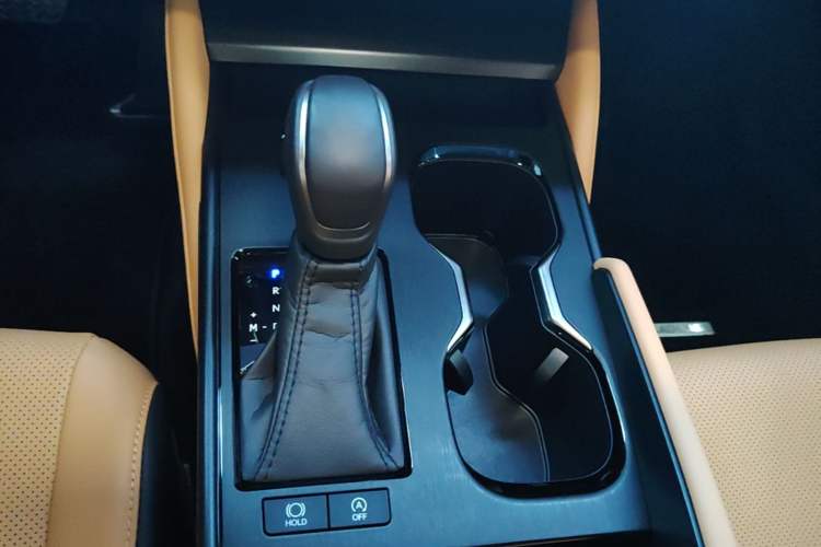 Used Lexus ES 2025 200 Premium Edition Gear Lever