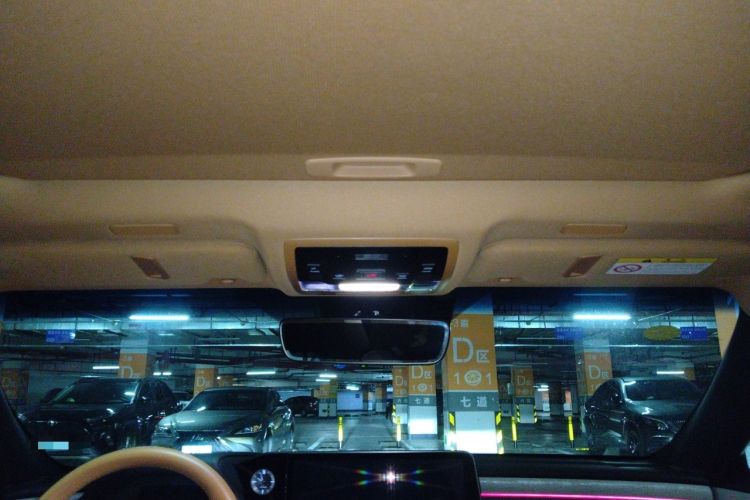 Used Lexus ES 2025 300h Deluxe Edition Headliner