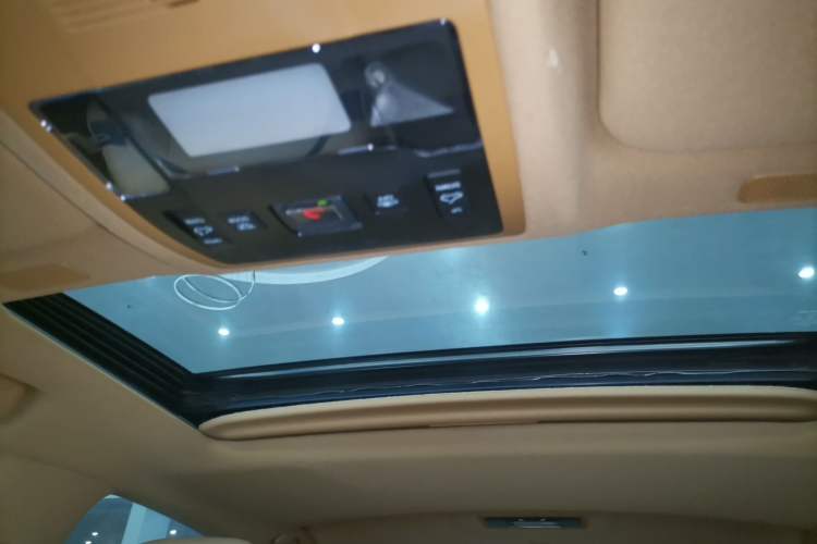 Used Lexus ES 2025 200 Premium Edition Headliner