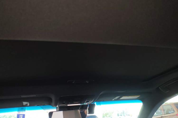 Used Lexus ES 2025 300h Deluxe Edition Headliner