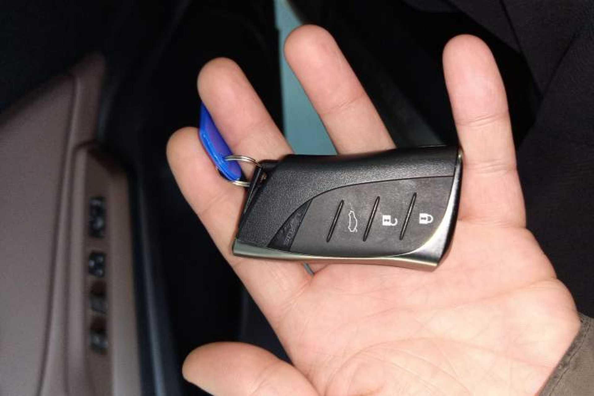 Used Lexus ES 2025 200 Premium Edition Interior 1