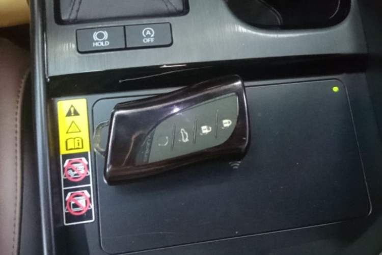 Used Lexus ES 2025 200 Premium Edition Interior 1