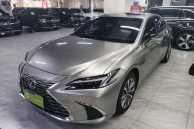 Used Lexus ES 2025 300h Deluxe Edition