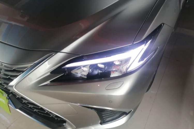 Used Lexus ES 2025 200 Premium Edition Left Front Headlight