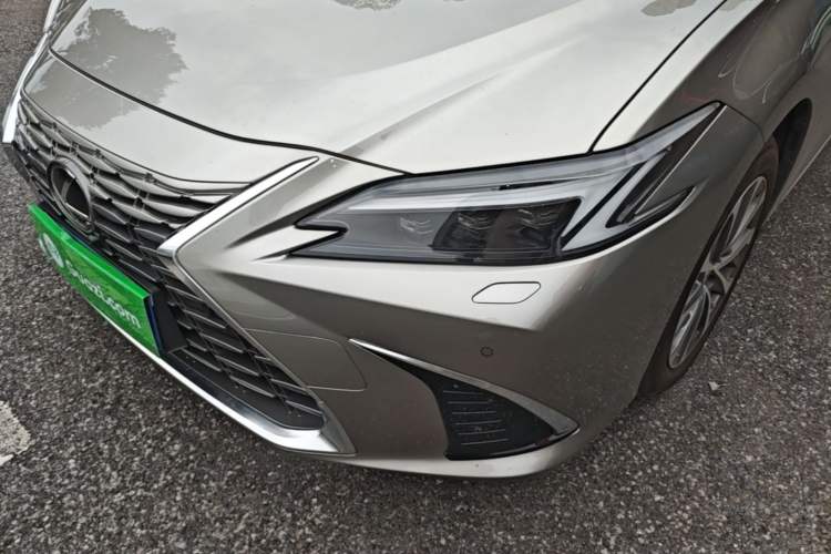 Used Lexus ES 2025 200 Premium Edition Left Front Headlight