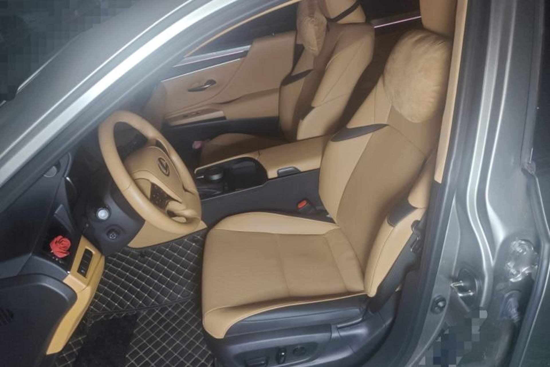 Used Lexus ES 2025 200 Premium Edition Left Front Seat