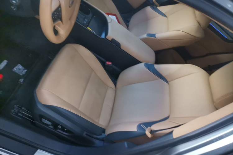 Used Lexus ES 2025 200 Premium Edition Left Front Seat