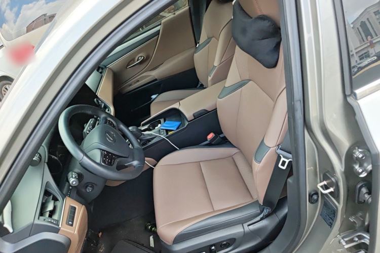 Used Lexus ES 2025 200 Premium Edition Left Front Seat