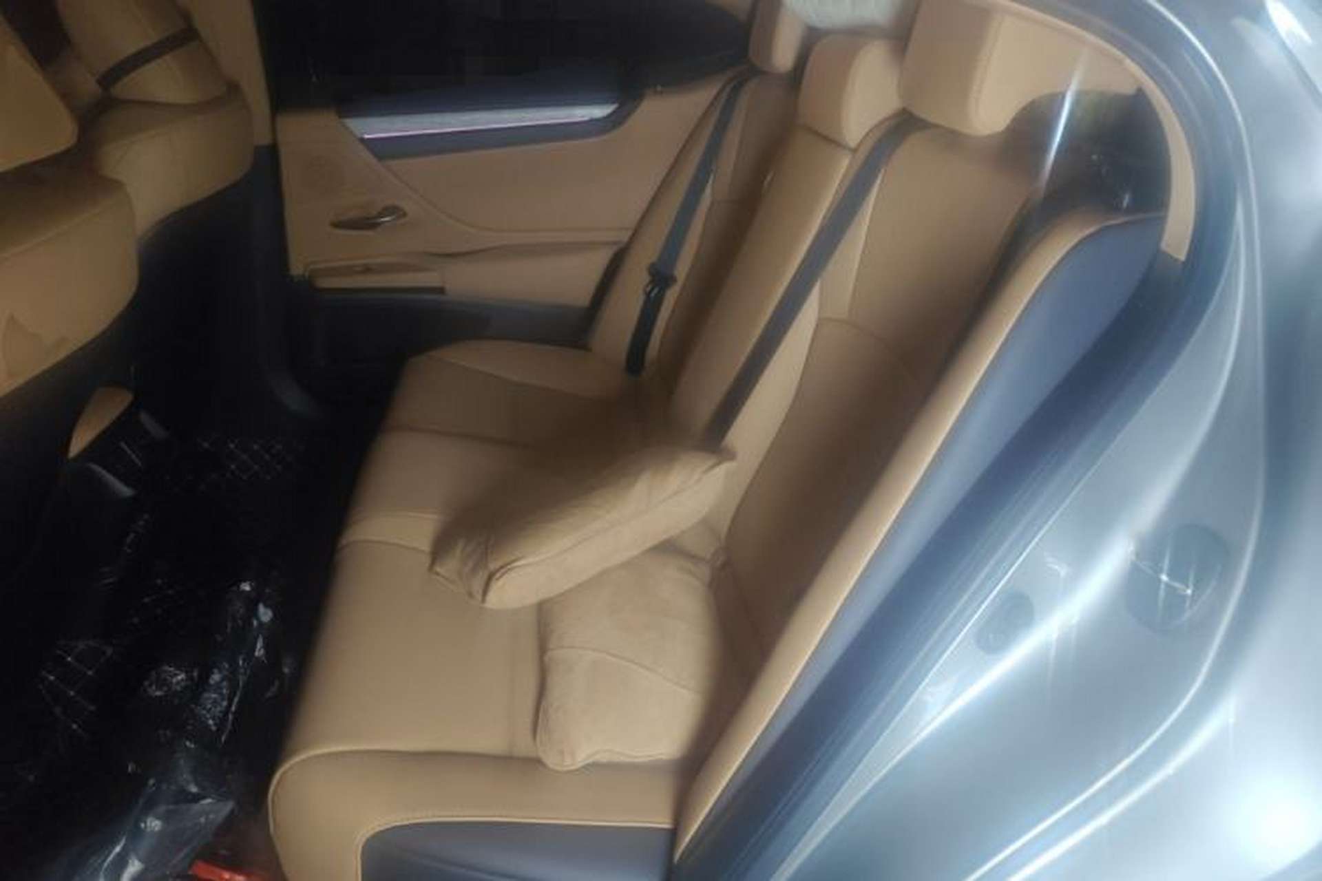 Used Lexus ES 2025 200 Premium Edition Left Rear Seat