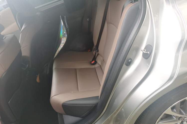 Used Lexus ES 2025 200 Premium Edition Left Rear Seat