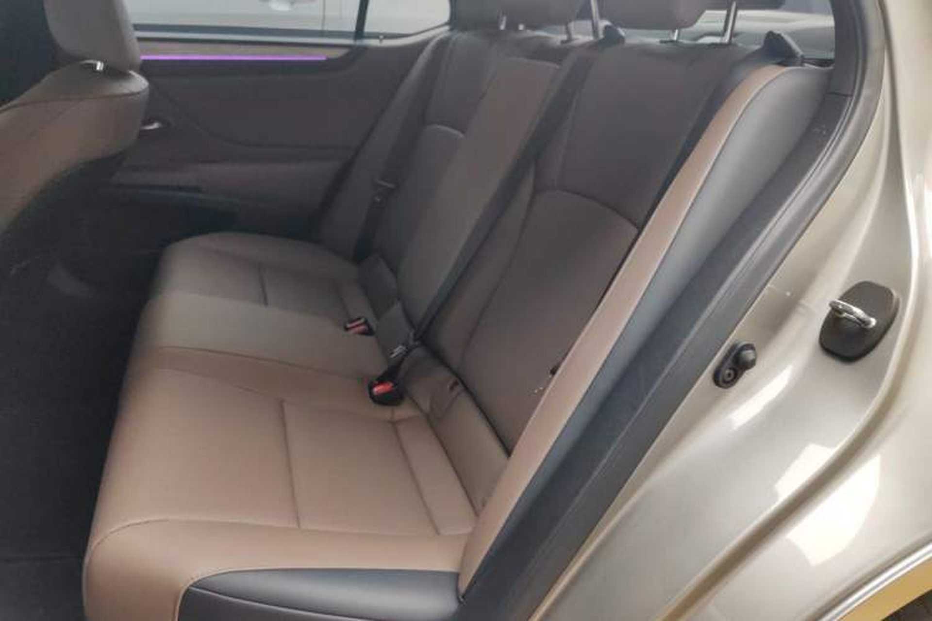 Used Lexus ES 2025 200 Premium Edition Left Rear Seat