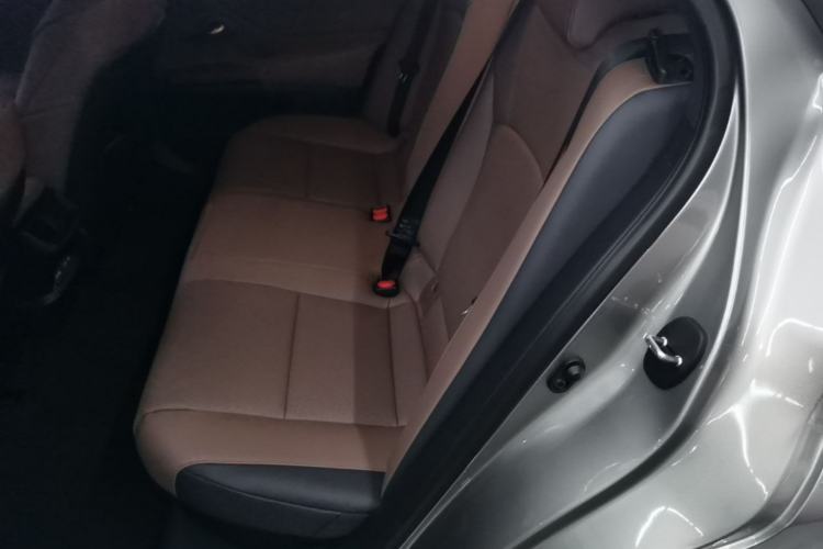 Used Lexus ES 2025 300h Deluxe Edition Left Rear Seat