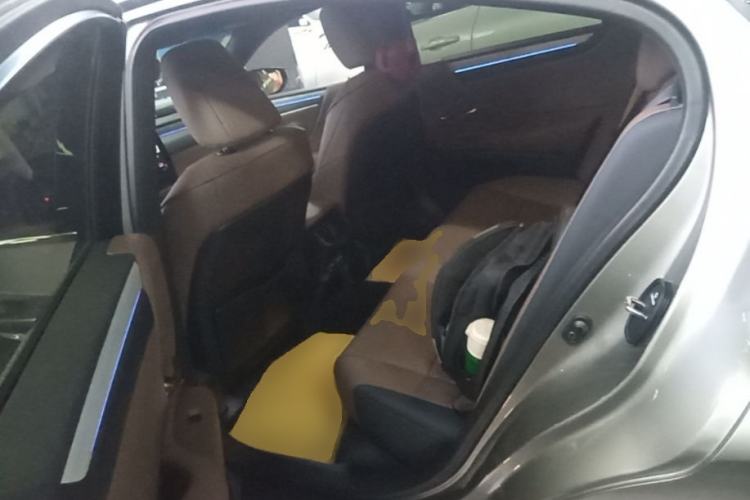 Used Lexus ES 2025 200 Premium Edition Left Rear Seat