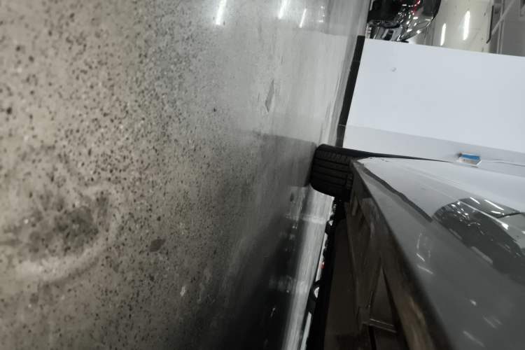 Used Lexus ES 2025 200 Premium Edition Left Side Sill