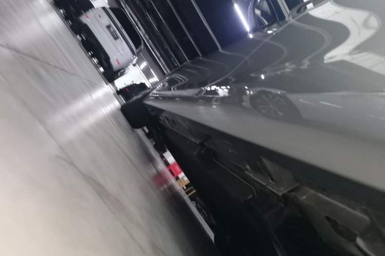 Used Lexus ES 2025 300h Deluxe Edition Left Side Sill