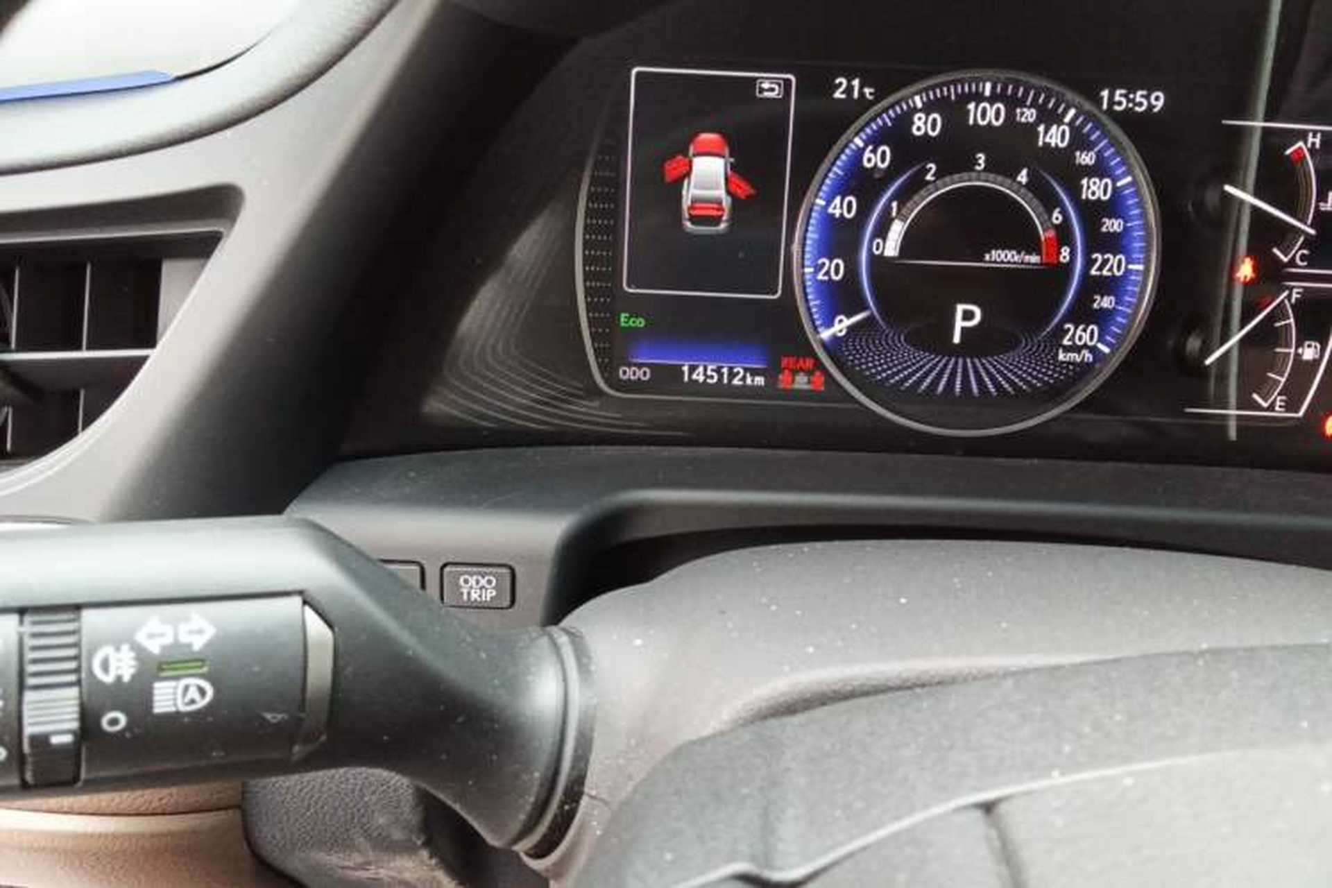Used Lexus ES 2025 200 Premium Edition Odometer Close Up